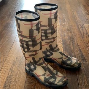 Burberry rain boots